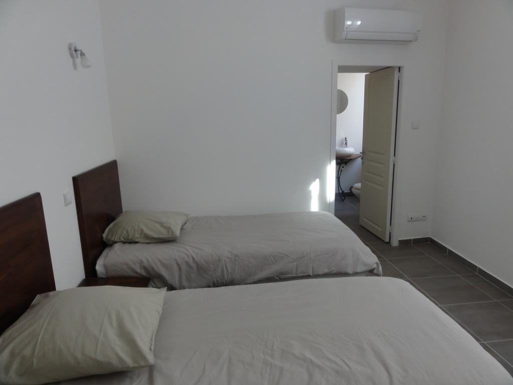 B&B Casa D'oc Nissan-lez-Enserune Rum bild